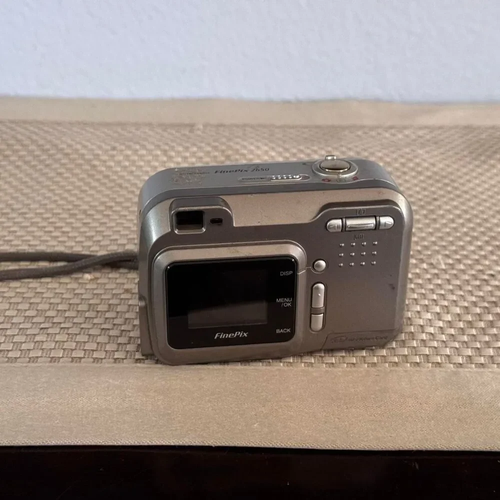 Fujifilm Finepix 2650 Vintage Digital Camera
